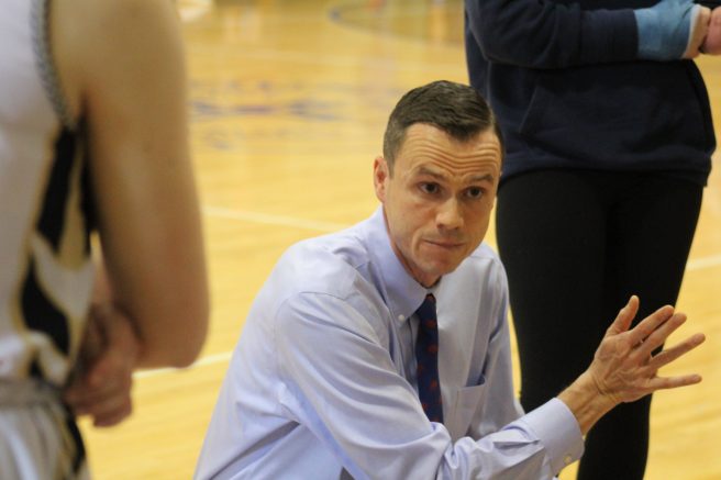 Longtime Mount Mercy basketball coach retires